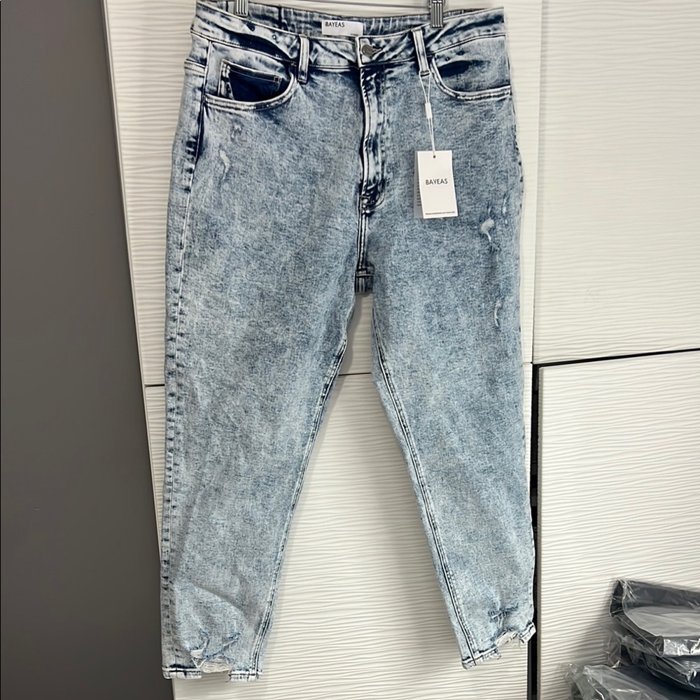 NWT Bayeas Los Angeles size 32 Women's Acid Wash Jeans